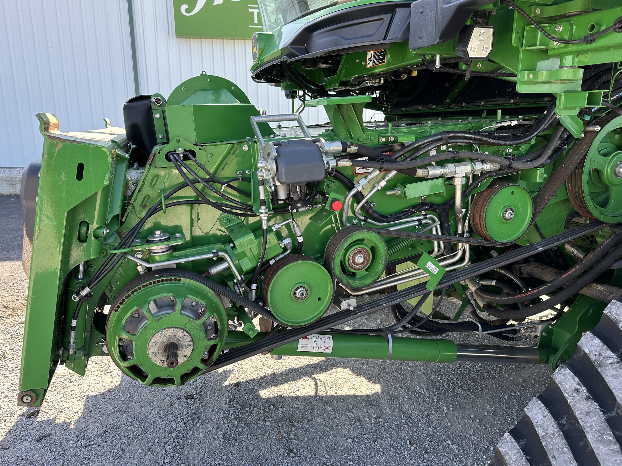  2022 John Deere X9 1000 at Heritage Tractor in Adrian, MO