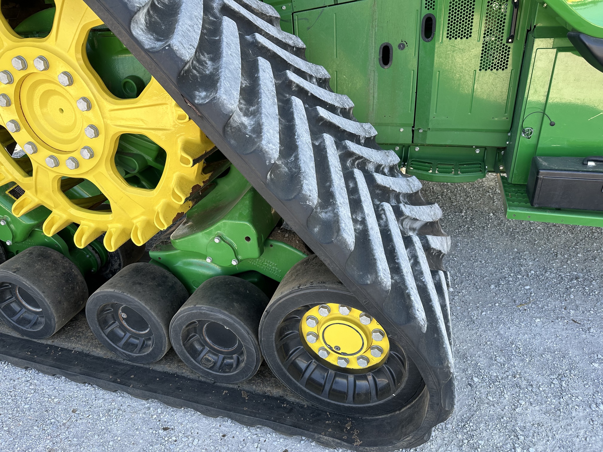  2022 John Deere X9 1000 at Heritage Tractor in Adrian, MO