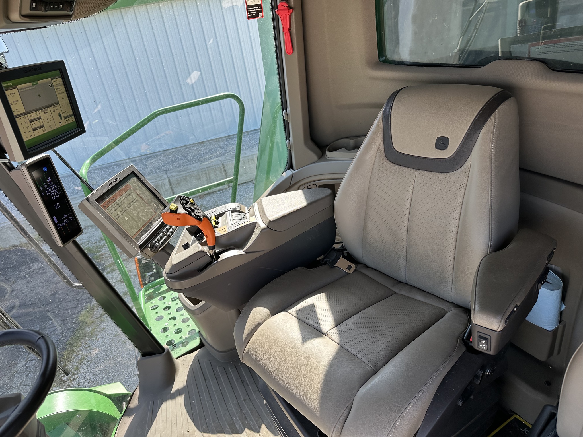  2022 John Deere X9 1000 at Heritage Tractor in Adrian, MO
