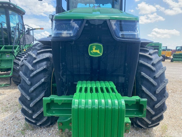  2023 John Deere 8R 280 at Heritage Tractor in Mendota, IL