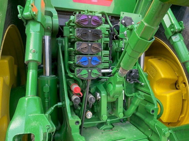  2023 John Deere 8R 280 at Heritage Tractor in Mendota, IL