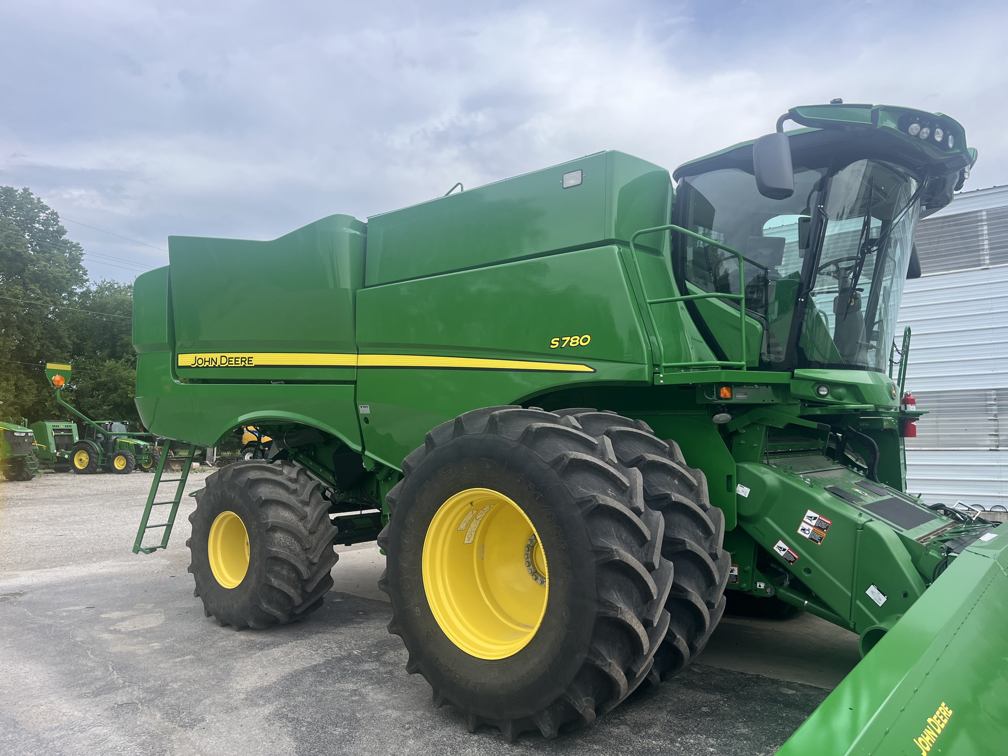 2021 John Deere S780 Image 3