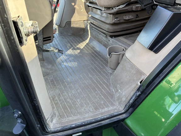 2020 John Deere 6155R (8th thumbnail)