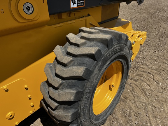 2022 John Deere 330G - Photo11