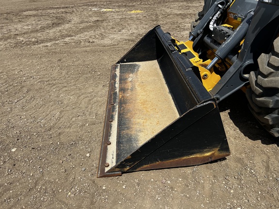 2022 John Deere 330G - Photo19