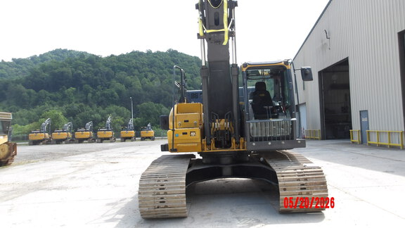 Photo of a 2024 John Deere 250P
