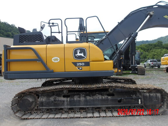 2024 John Deere 250 P-Tier