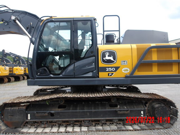 2024 John Deere 250 P-Tier