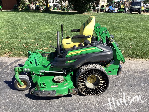 Photo of 2023 John Deere Z930M