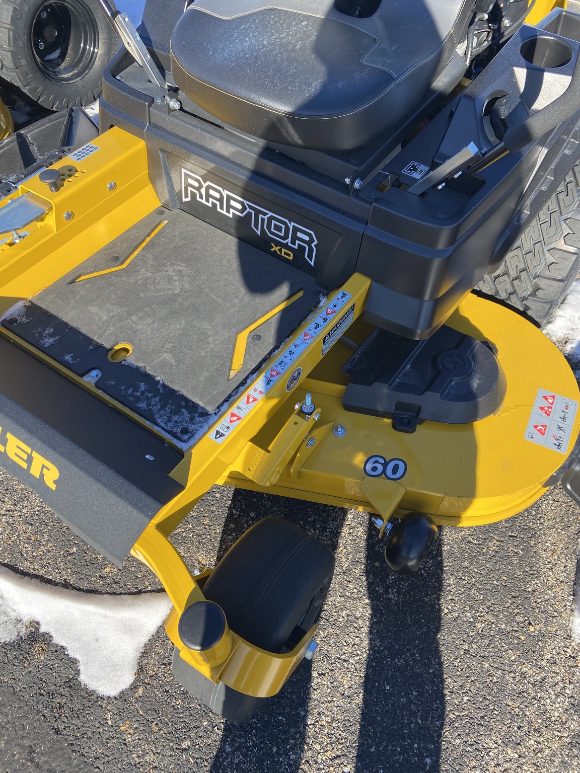 2022 Hustler RAPTOR XD ZeroTurn Mowers Zanesville, OH