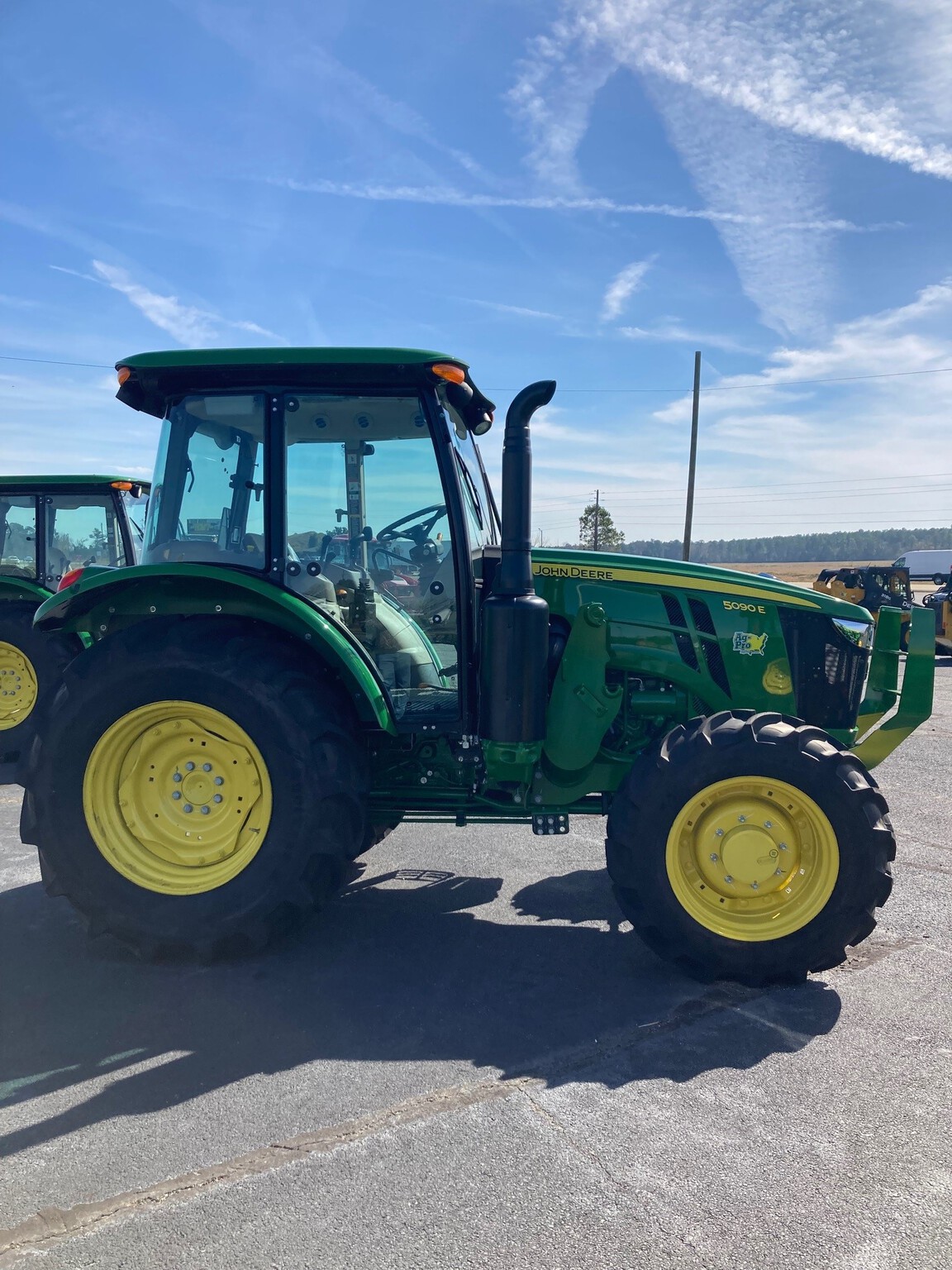 2024 John Deere 5090E Image 3