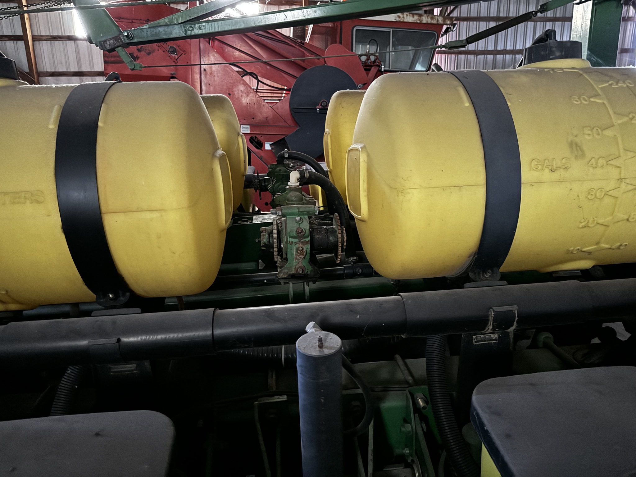 1995 John Deere 7200 Image 9