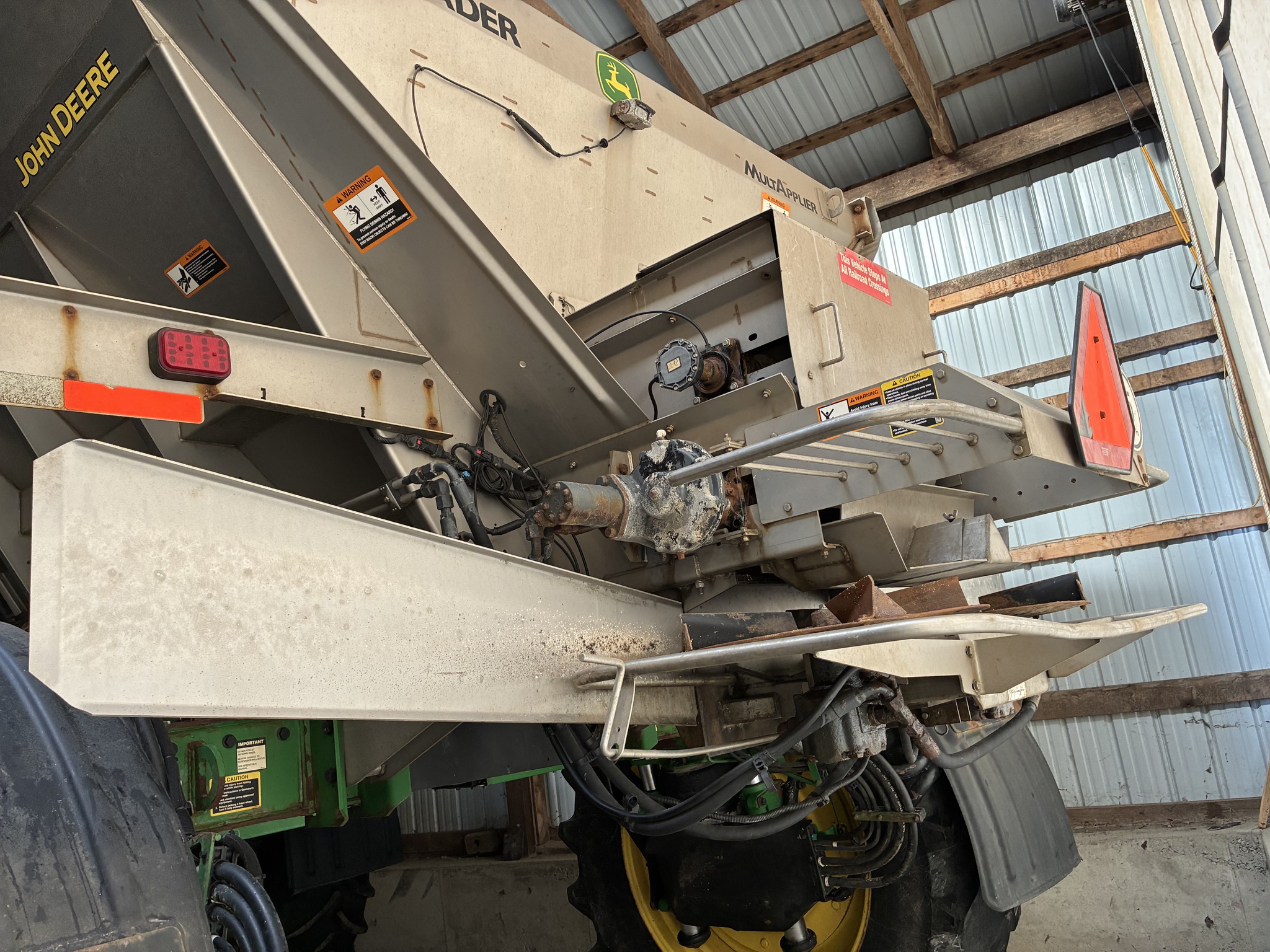 2021 John Deere R4045 Image 7