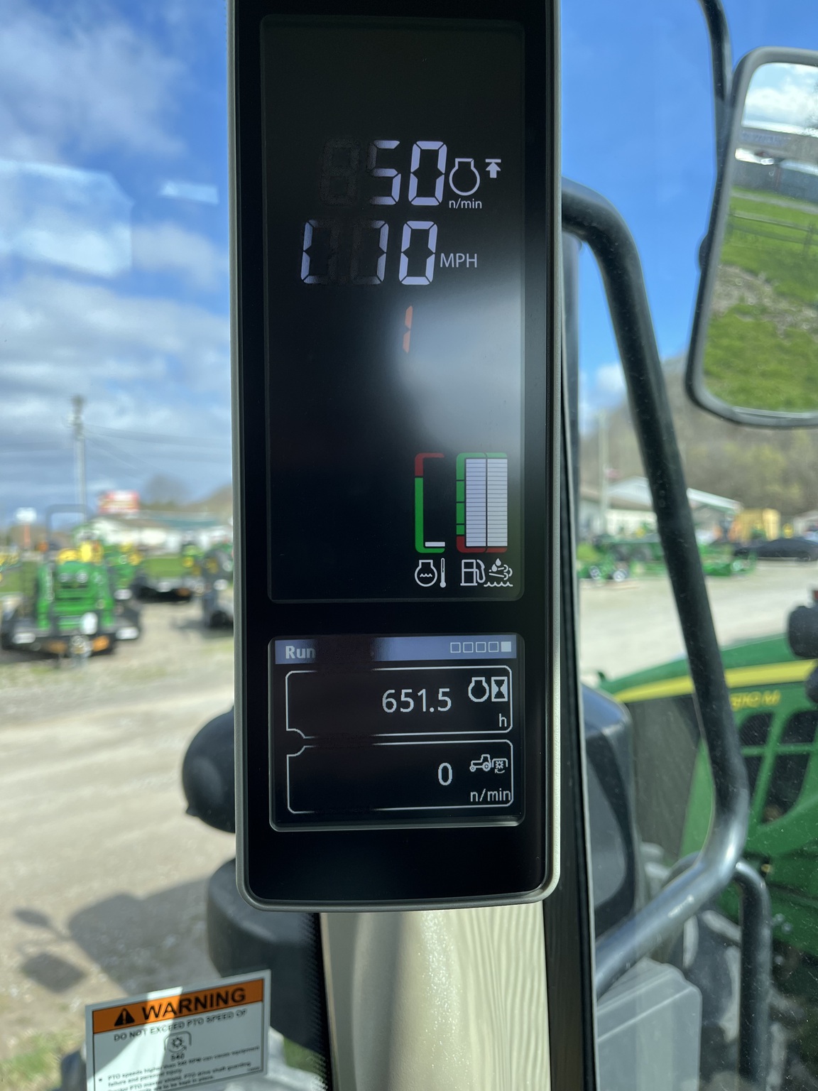2022 John Deere 6110M Image 8