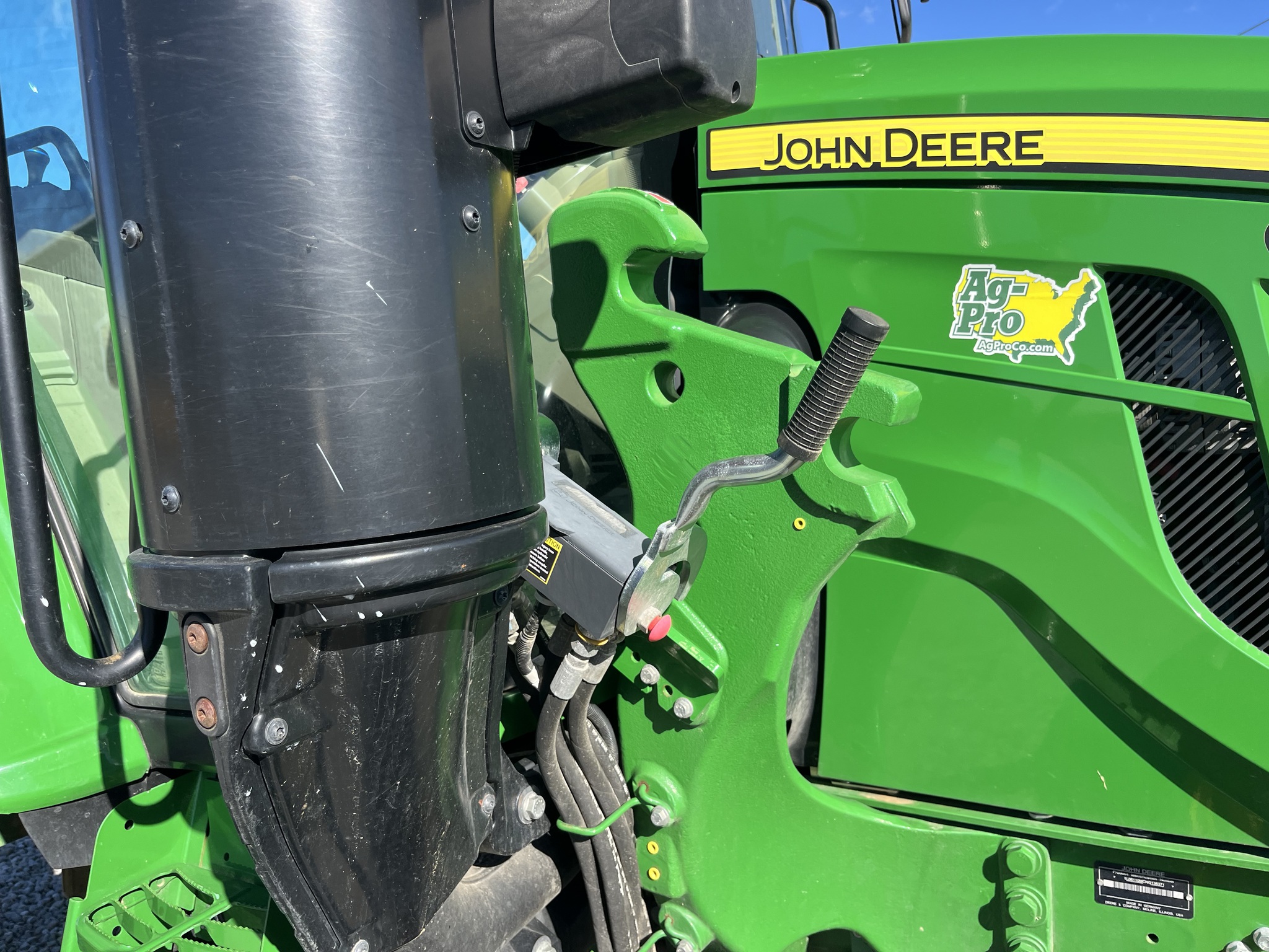 2022 John Deere 6110M Image 18
