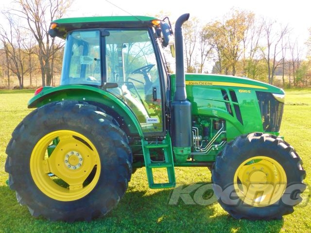 Used 2022 John Deere 6120E Utility Tractors at Koenig Equipment in Rushville, IN - PhotoXL2