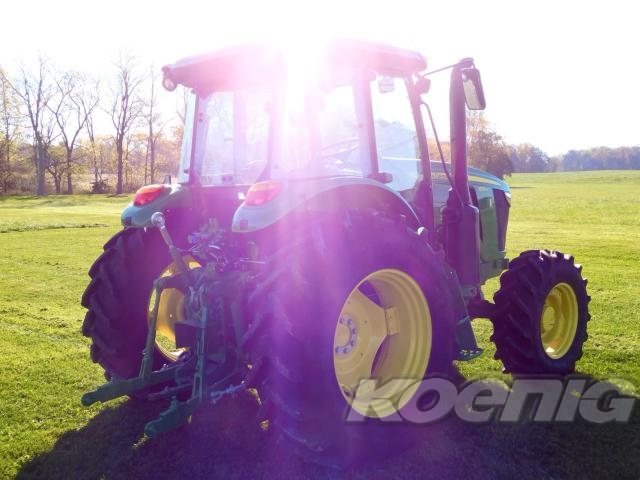 Used 2022 John Deere 6120E Utility Tractors at Koenig Equipment in Rushville, IN - PhotoXL6