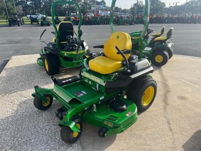 2025 John Deere Z720E Image 1