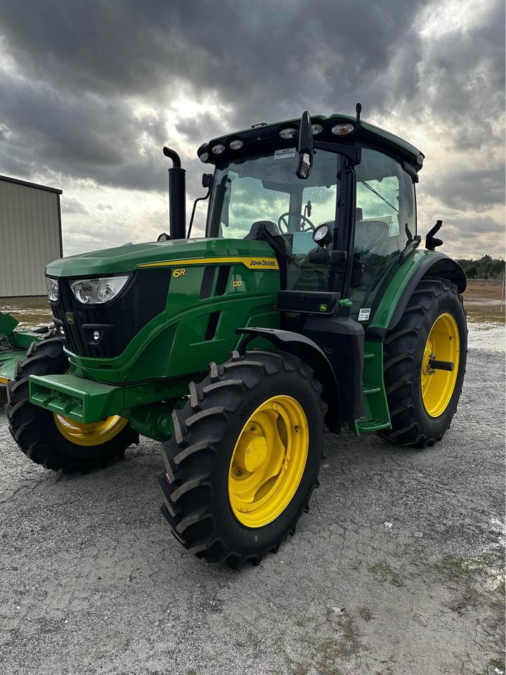 2024 John Deere 6R120 A/C CAB 4WD 132HP TRACTOR Image 1