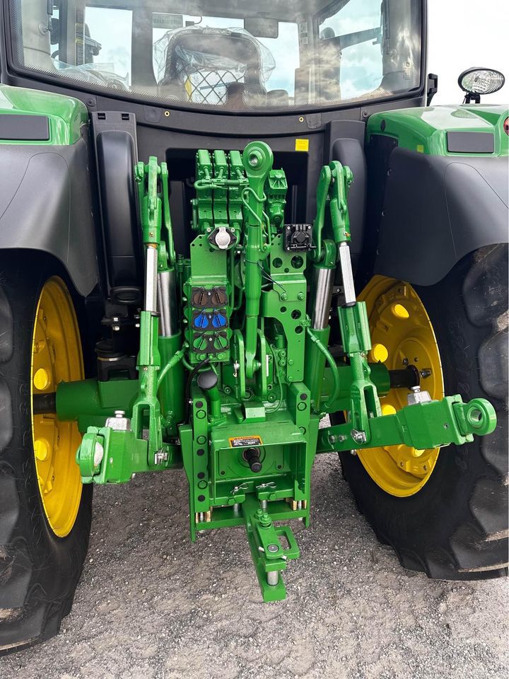 2024 John Deere 6R120 A/C CAB 4WD 132HP TRACTOR Image 5
