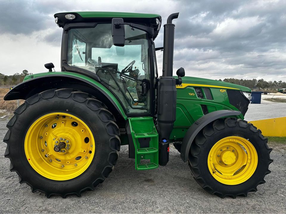 2024 John Deere 6R120 A/C CAB 4WD 132HP TRACTOR Image 3