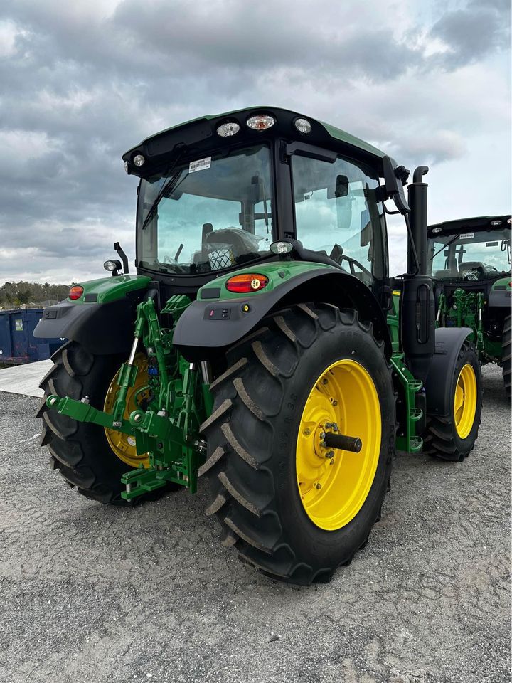 2024 John Deere 6R120 A/C CAB 4WD 132HP TRACTOR Image 4