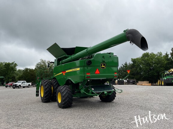 Photo of 2024 John Deere S780
