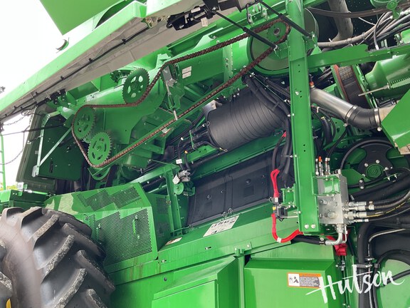Photo of 2024 John Deere S780