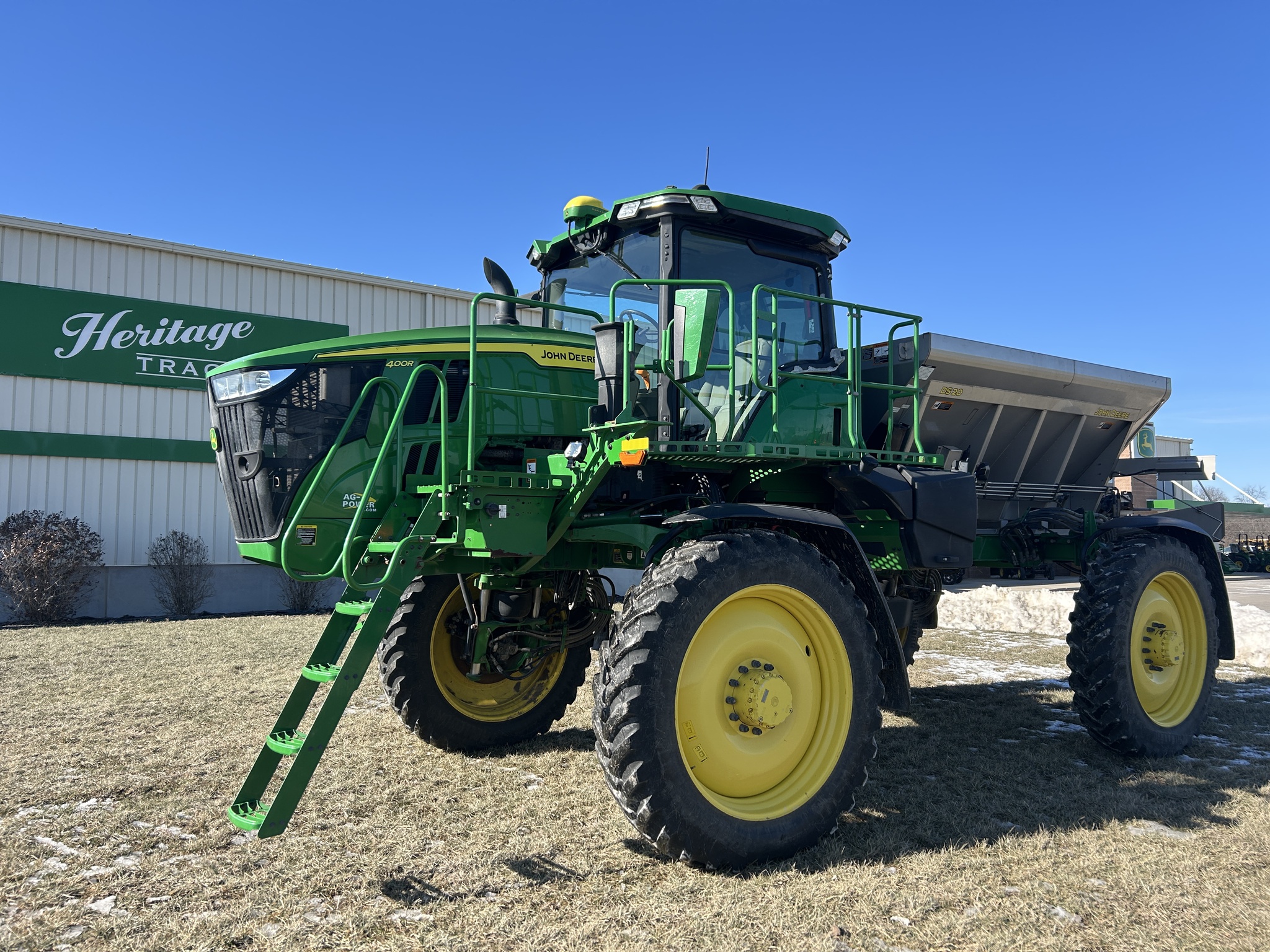  2022 John Deere 400R at Heritage Tractor in Adrian, MO