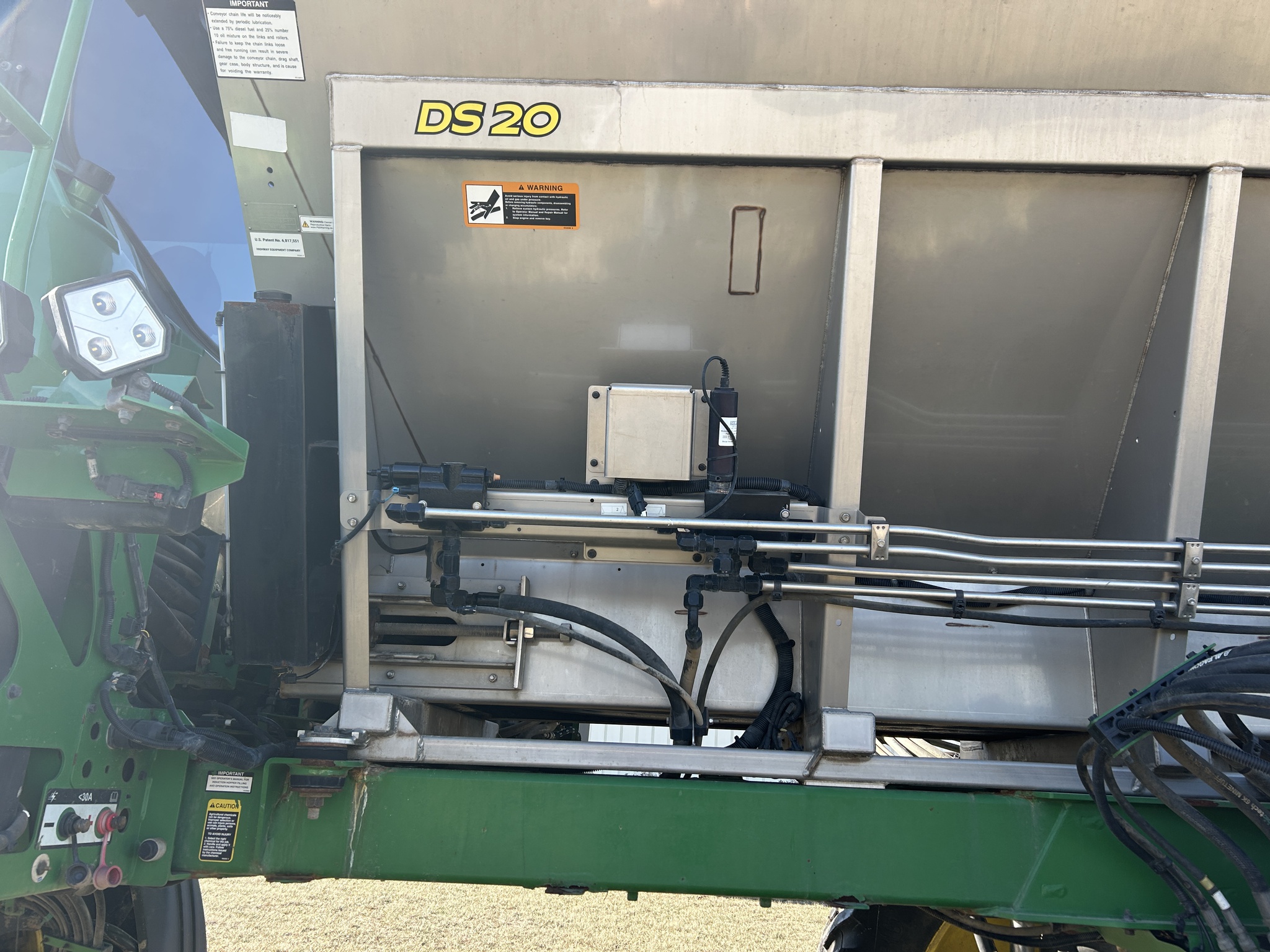  2022 John Deere 400R at Heritage Tractor in Adrian, MO