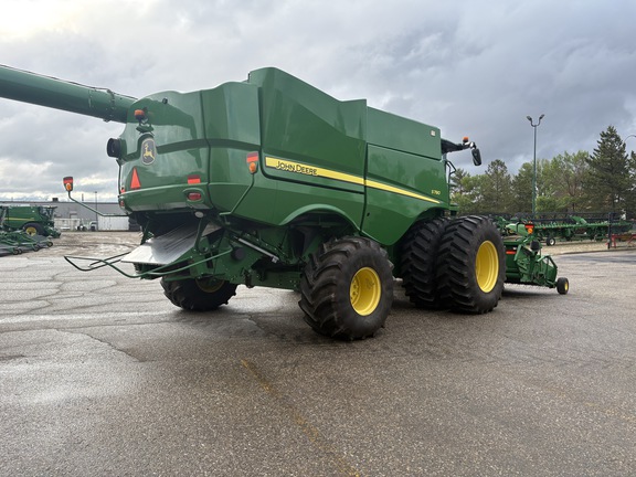 Used 2018 John Deere S780 Combines at Horizon Ag & Turf in Edmonton West, AB - Photo6