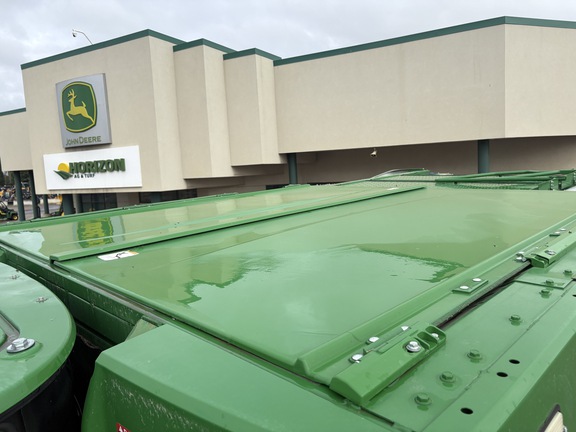 Used 2018 John Deere S780 Combines at Horizon Ag & Turf in Edmonton West, AB - Photo14