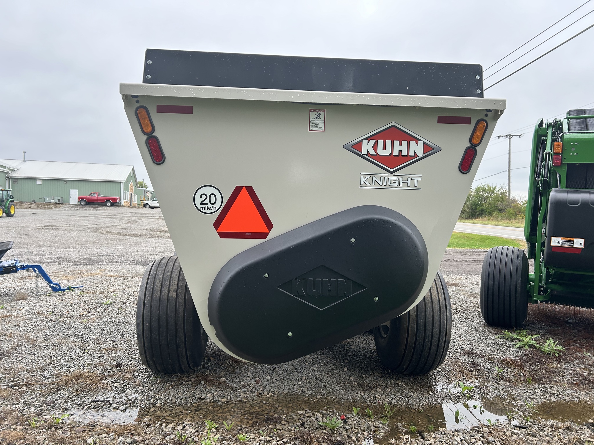 2025 Kuhn SLC 132 Image 4