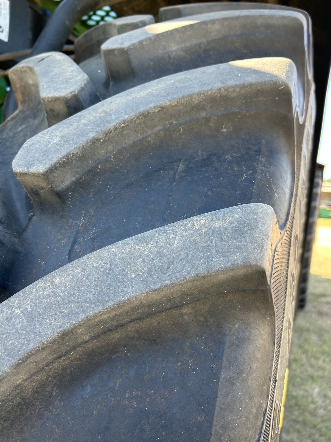 2023 John Deere 600R Image 11