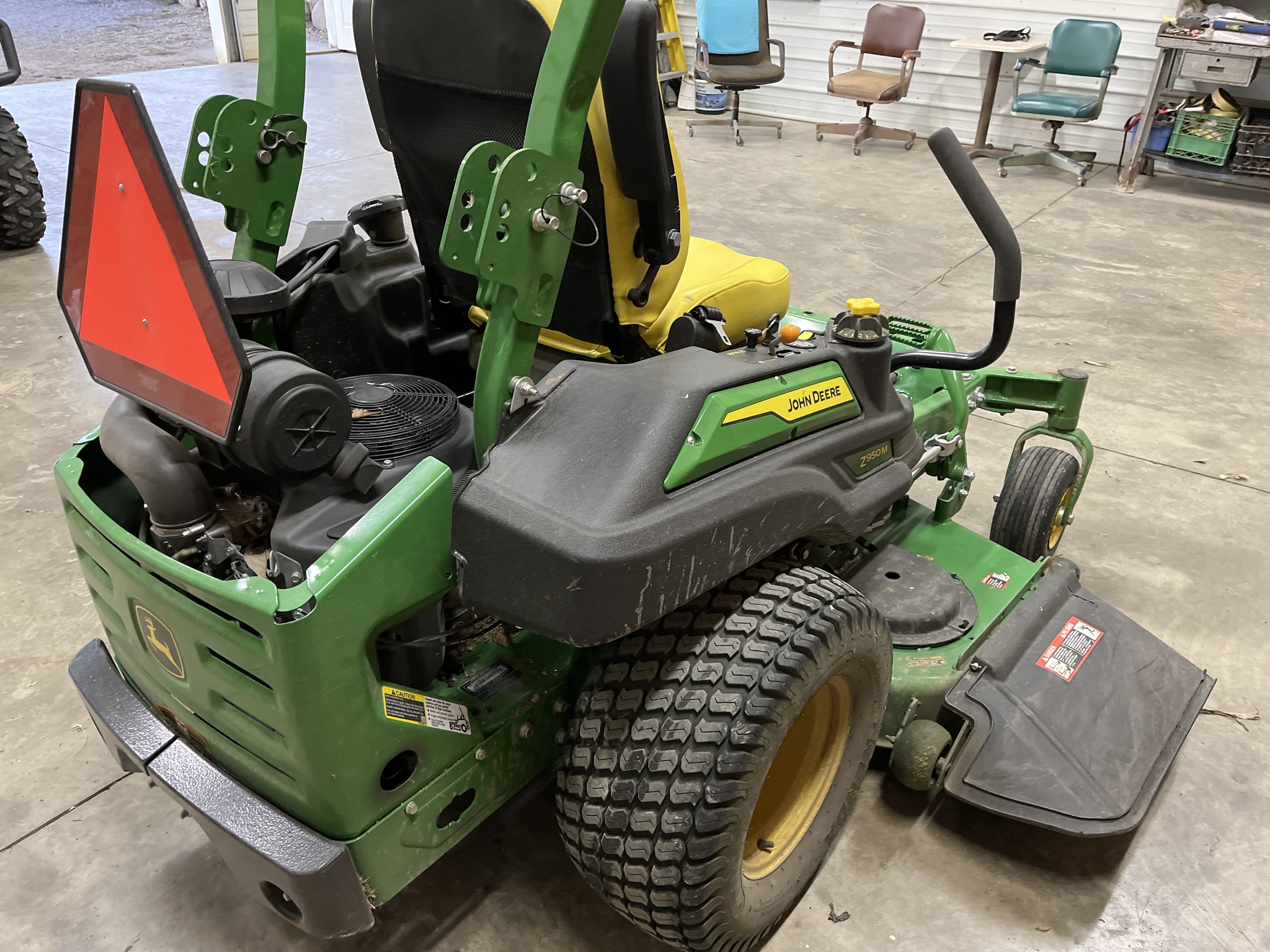 Used 2022 John Deere Z950M Zero Turn Mowers at Koenig Equipment in Urbana, OH - PhotoXL8