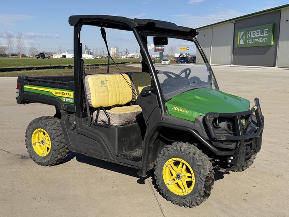  John Deere XUV 835M