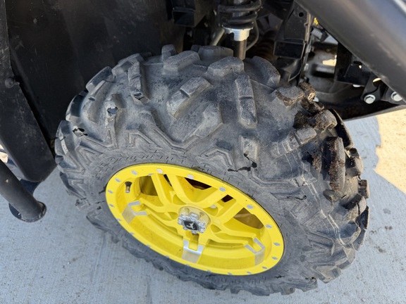 2022 John Deere XUV 835M - Photo11
