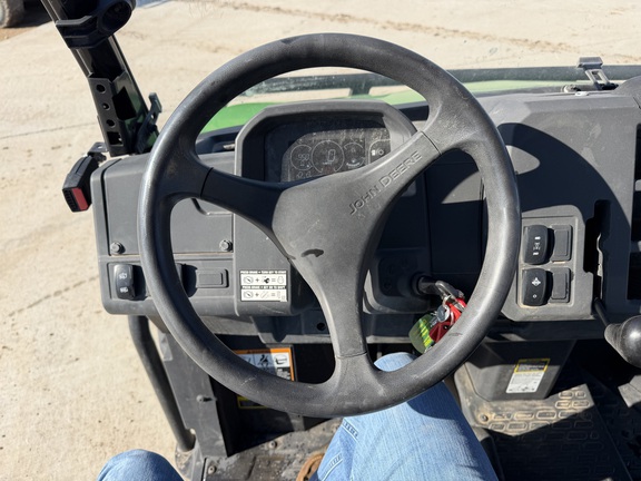 2022 John Deere XUV 835M - Photo21
