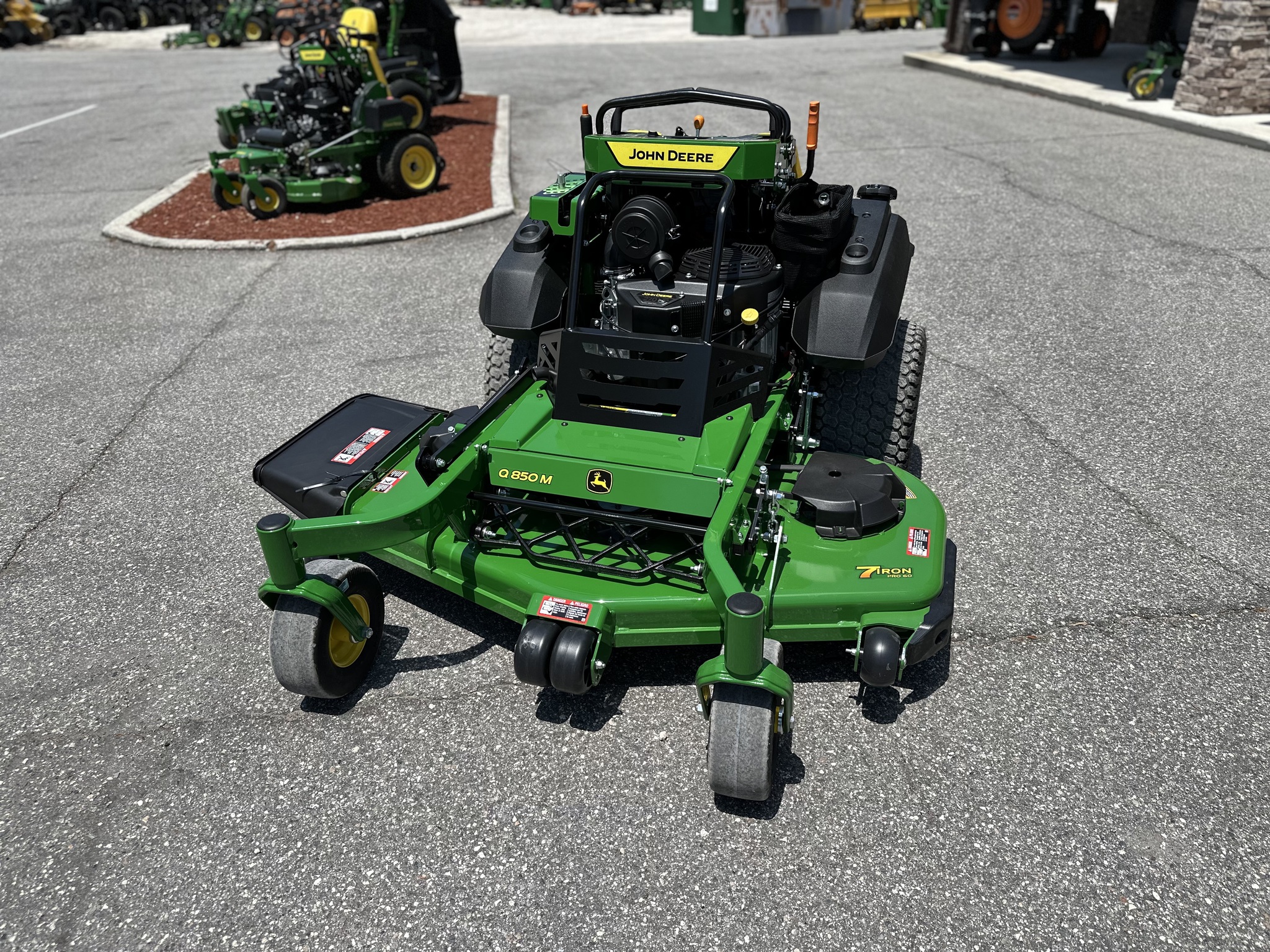 2025 John Deere Q850M Image 6
