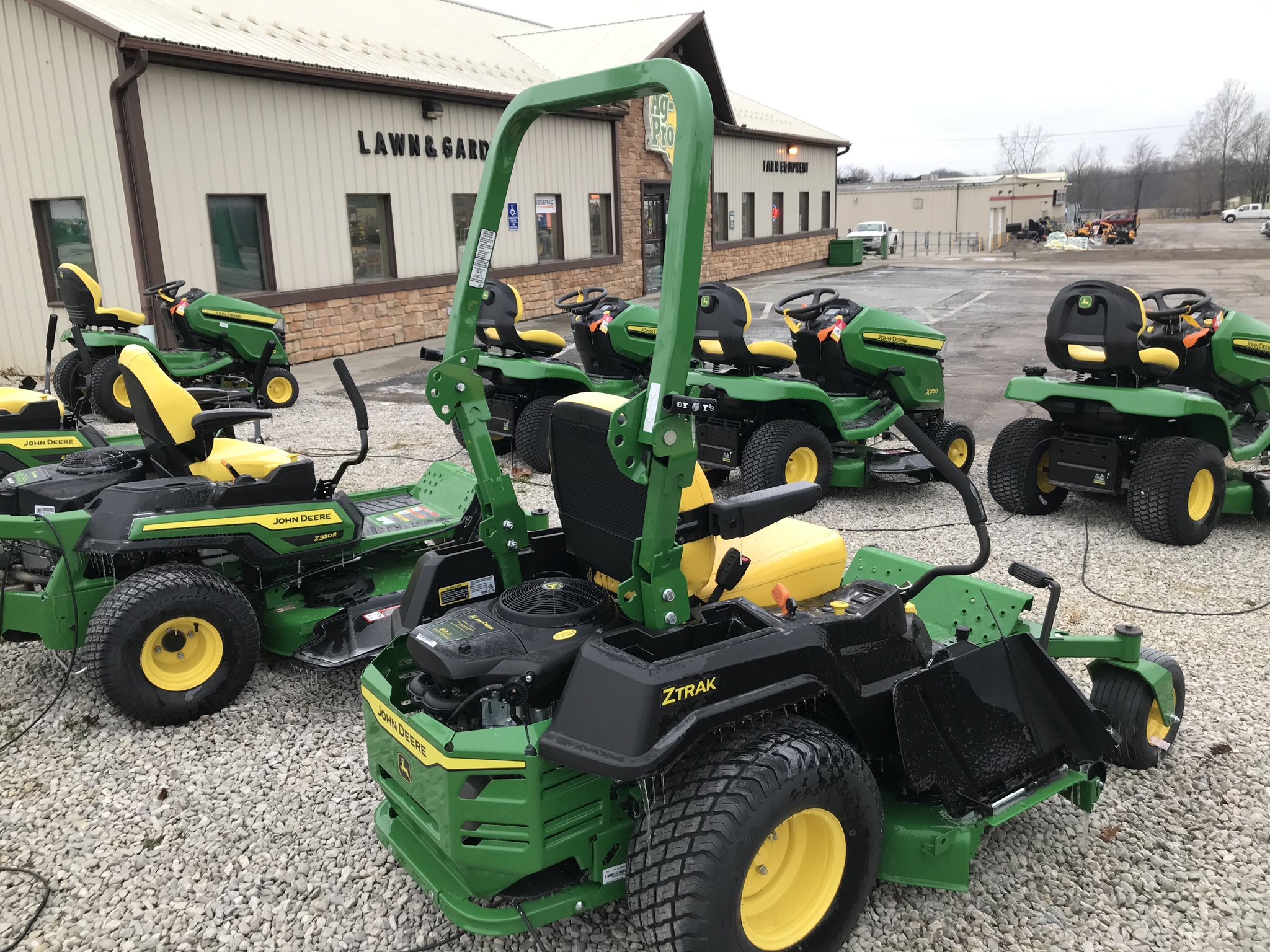 2024 John Deere Z515E Image 6