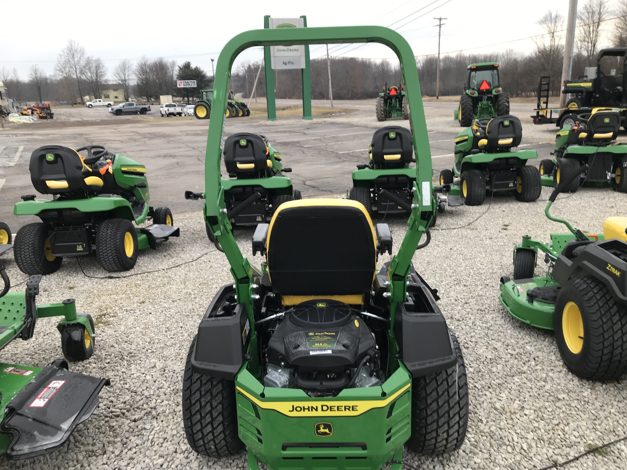 2024 John Deere Z515E Image 5