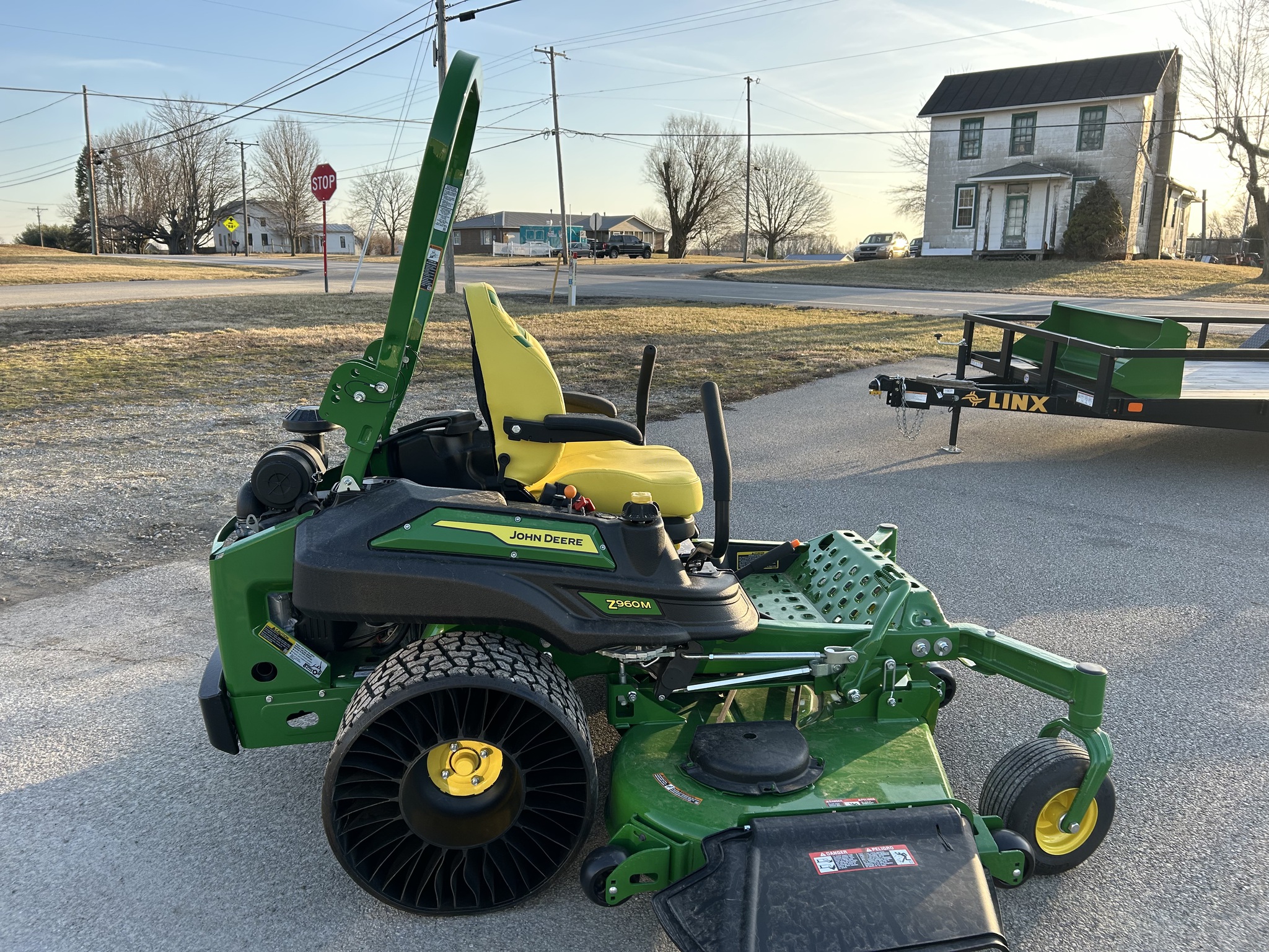 2024 John Deere Z960M Image 6