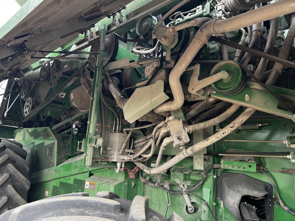 2014 John Deere S680 - Photo18