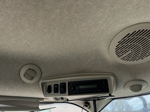 2014 John Deere S680 - Photo40