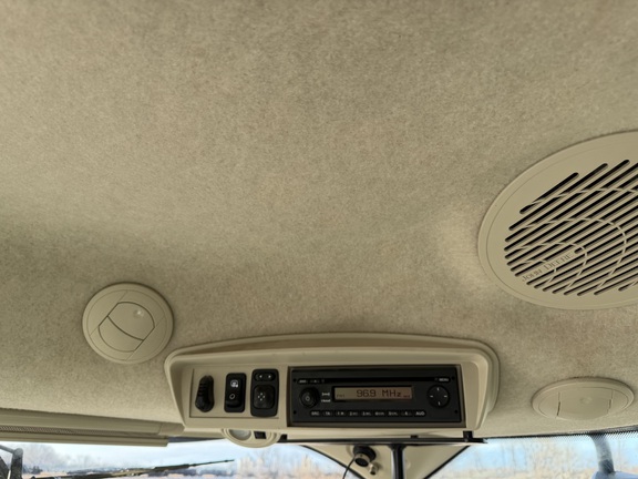 2014 John Deere S680 - Photo40