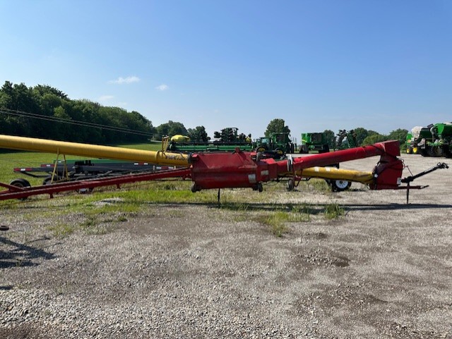   Westfield MK130-81 at Heritage Tractor in Baldwin City, KS
