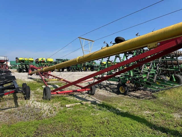   Westfield MK130-81 at Heritage Tractor in Baldwin City, KS