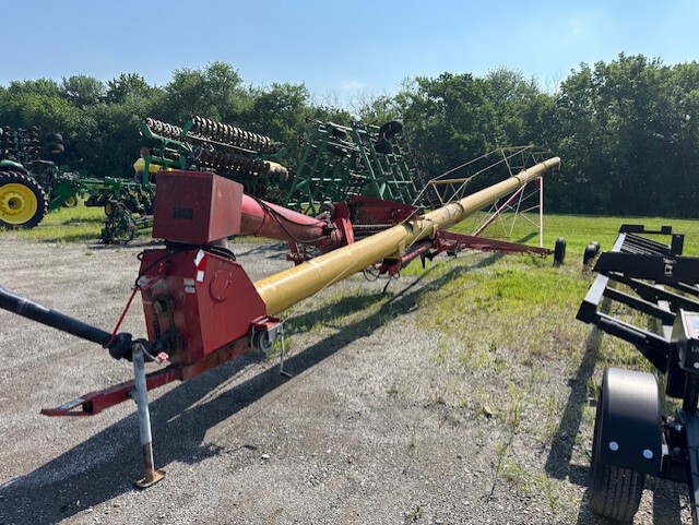   Westfield MK130-81 at Heritage Tractor in Baldwin City, KS