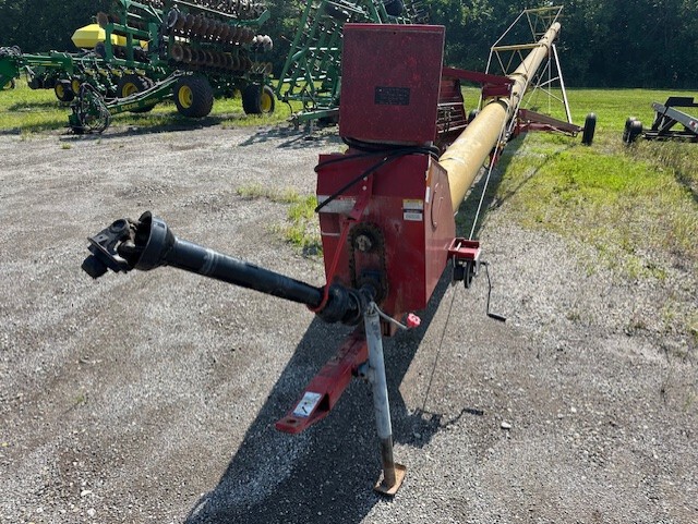   Westfield MK130-81 at Heritage Tractor in Baldwin City, KS