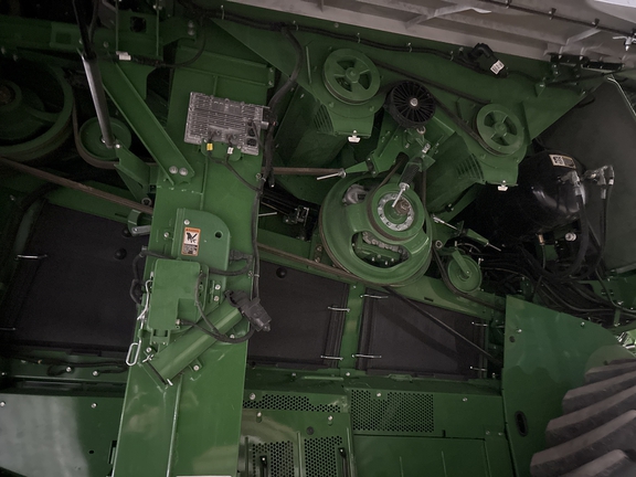 2024 John Deere X9 1100 - Photo11
